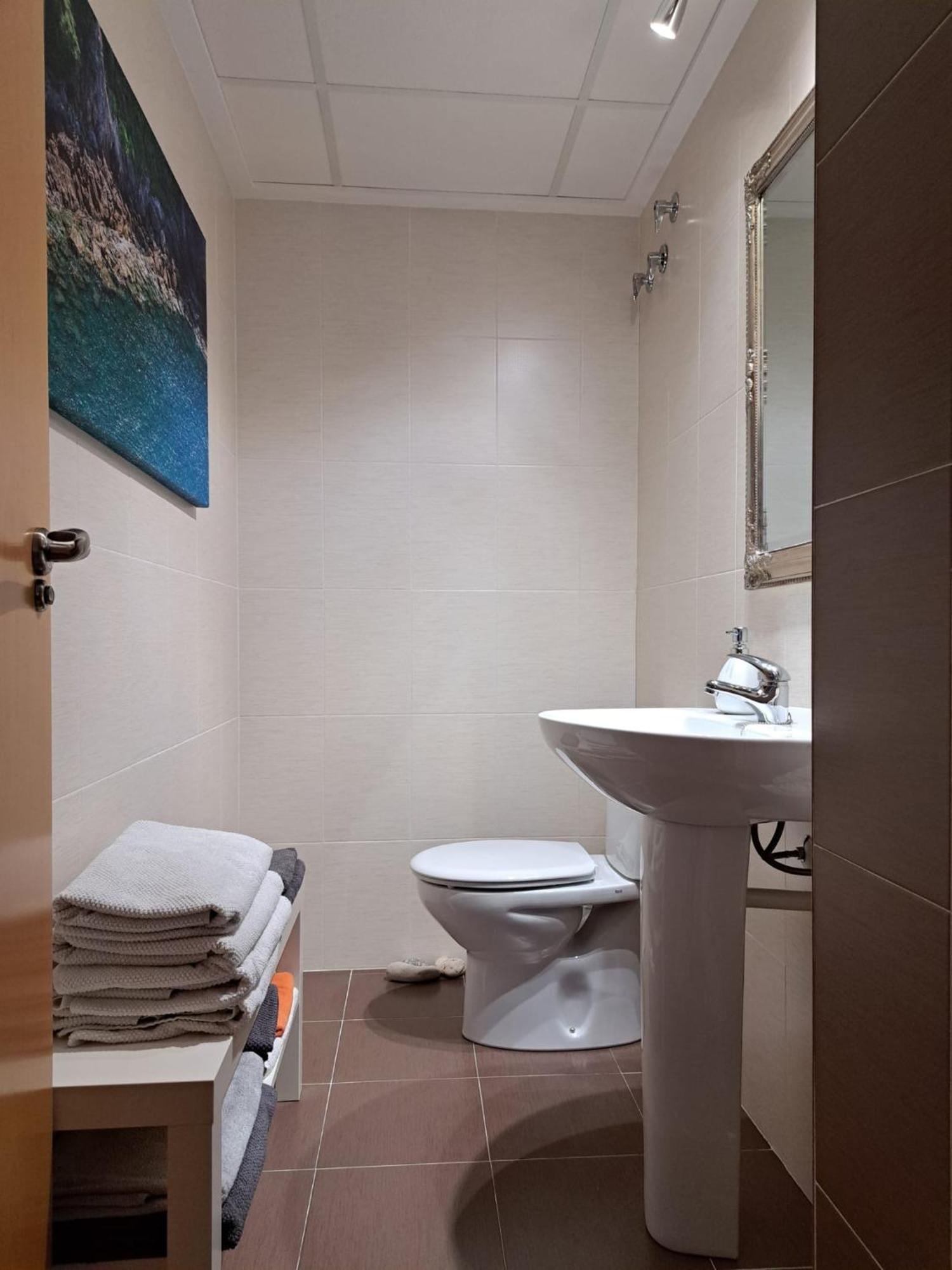La Bonita Ador Apartamento Luaran gambar